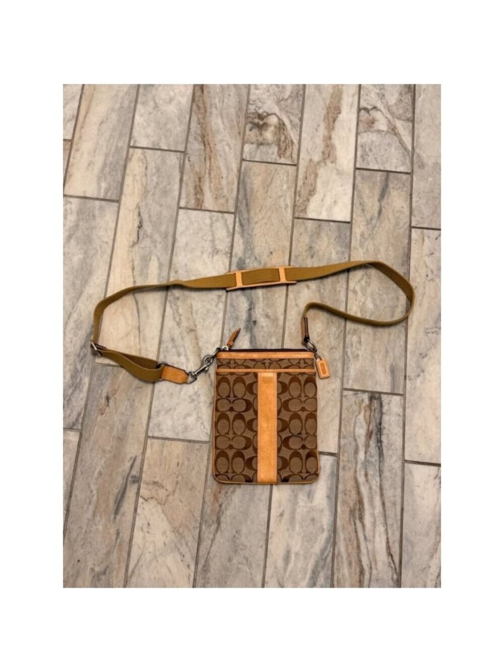 Coach Signature Jacquard Shoulder Cross Body E05N-6016 Canvas/Leather 9"x7"